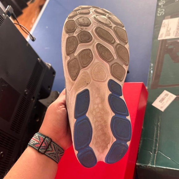 Womens New Balance V4 - Picture 4 of 4